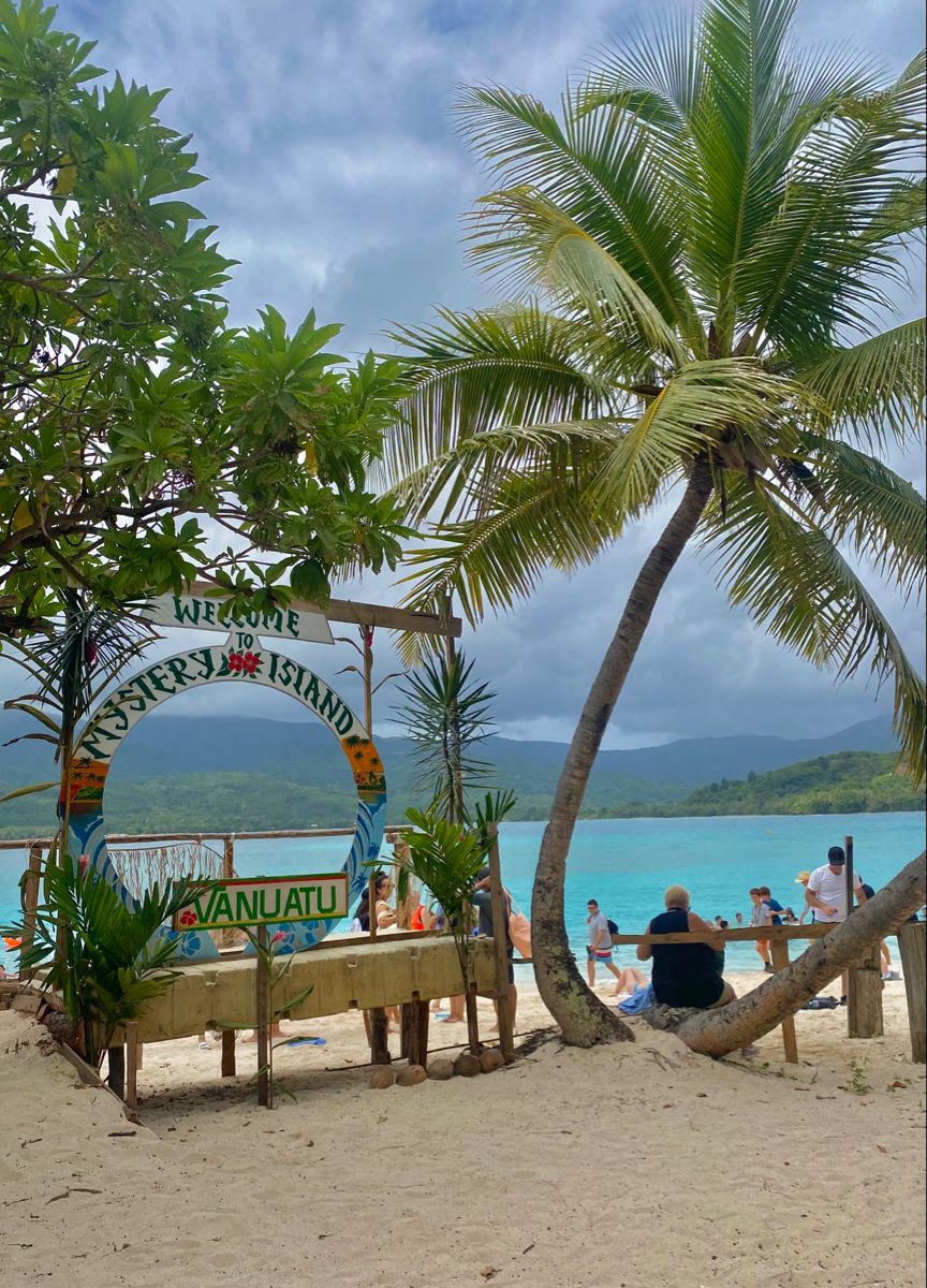 Vanuatu siết chặt quy trình thẩm định an ninh chương trình CBI. Cập nhật mới nhất về chi phí, điều kiện và lời khuyên từ chuyên gia AT Express.